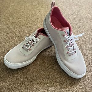 Women’s size 7 Columbia Women's Dorado PFG Boat Shoe